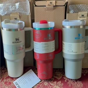 Stanley Quencher Tumbler - Cream, Red, Gray different colors